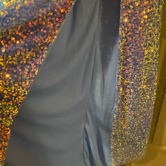 Dave & Johnny blue ice iridescent blue satin lined prom formal - Picture 7 of 16